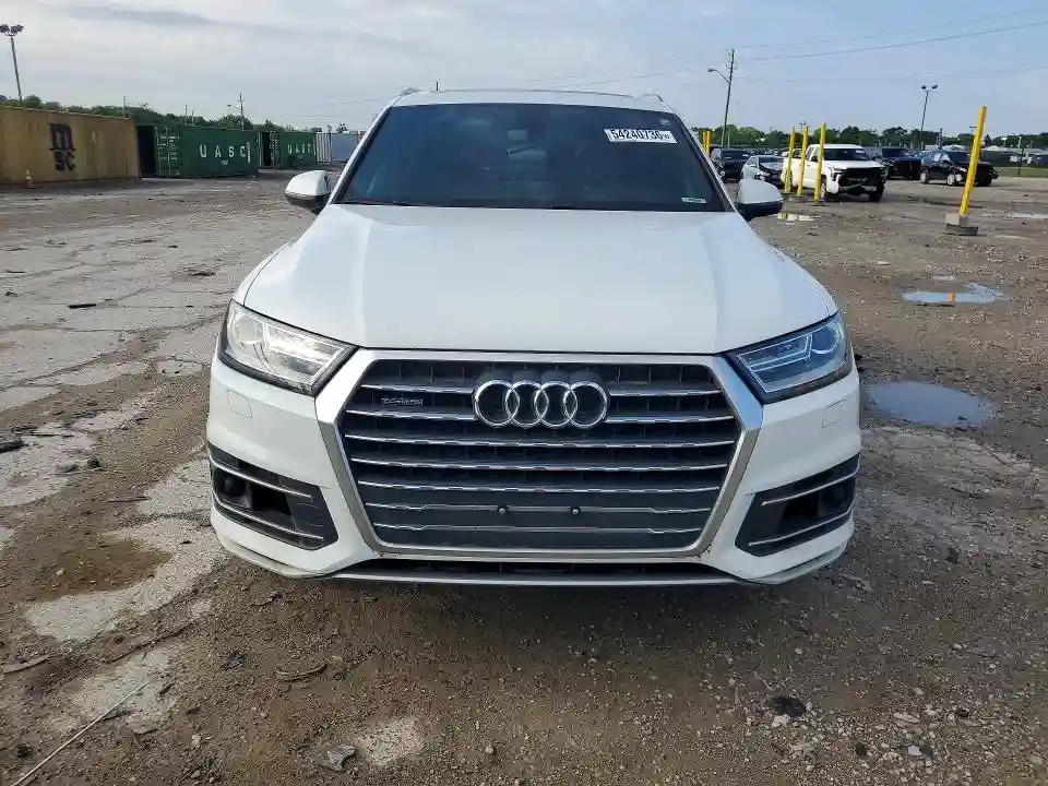 WA1LAAF76JD027261 2018 AUDI Q7-4