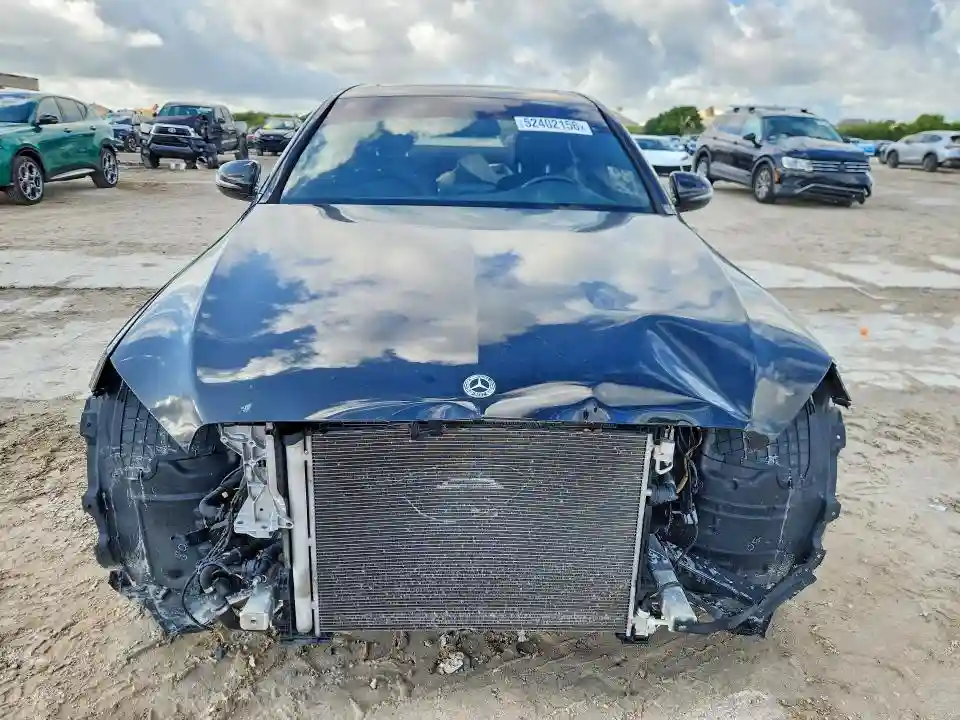 55SWF4JB6JU268407 2018 MERCEDES-BENZ C-CLASS-4