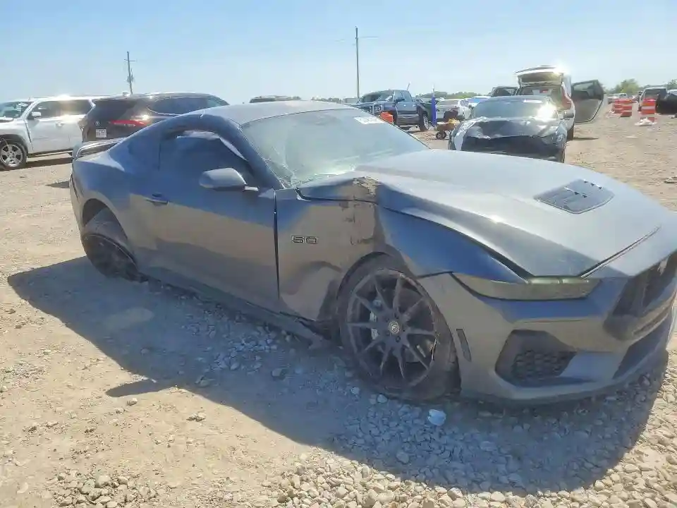 1FA6P8CF9S5406715 2025 FORD MUSTANG-3