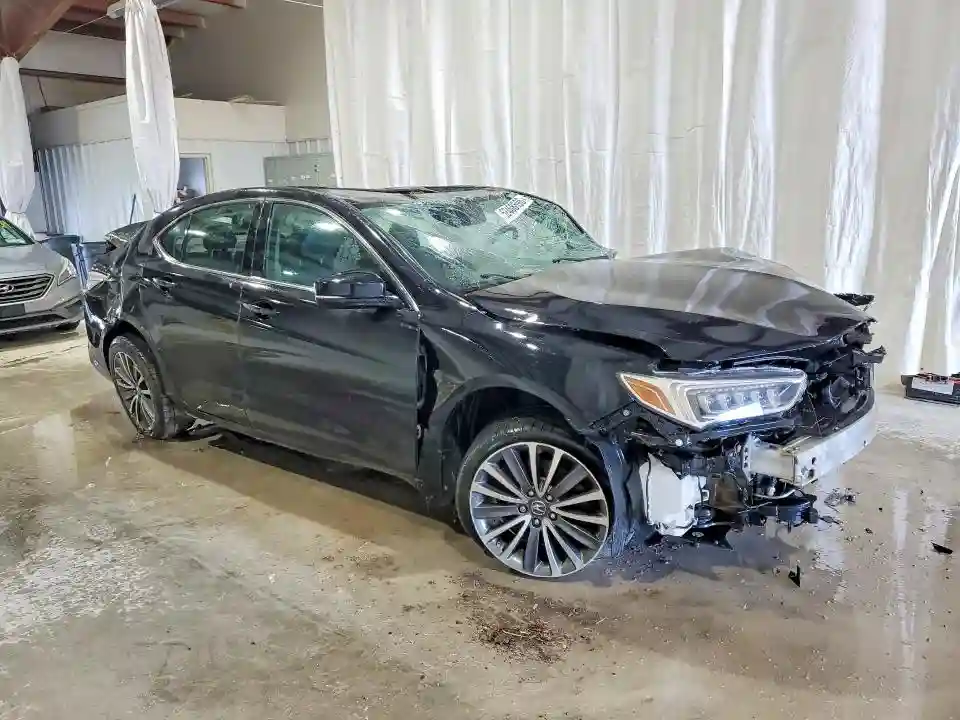 19UUB3F50JA802139 2018 ACURA TLX-3
