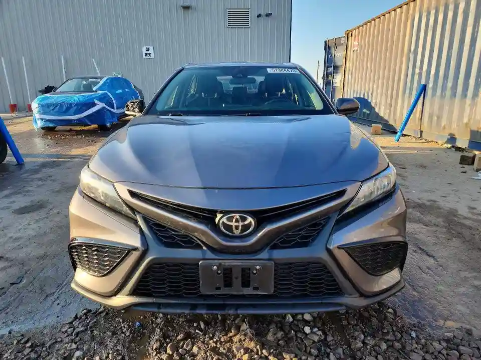 4T1G11AK6MU410510 2021 TOYOTA CAMRY-4