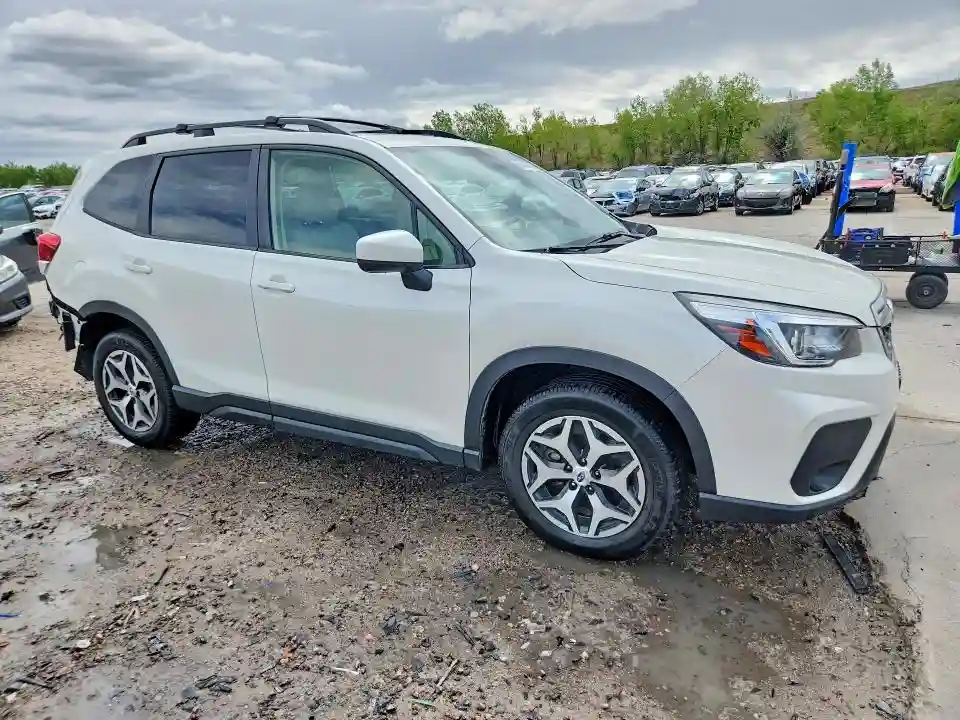 JF2SKAJC7LH468106 2020 SUBARU FORESTER-3