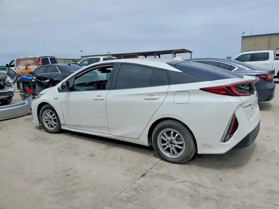 JTDKARFP6L3142077 2020 TOYOTA PRIUS-1