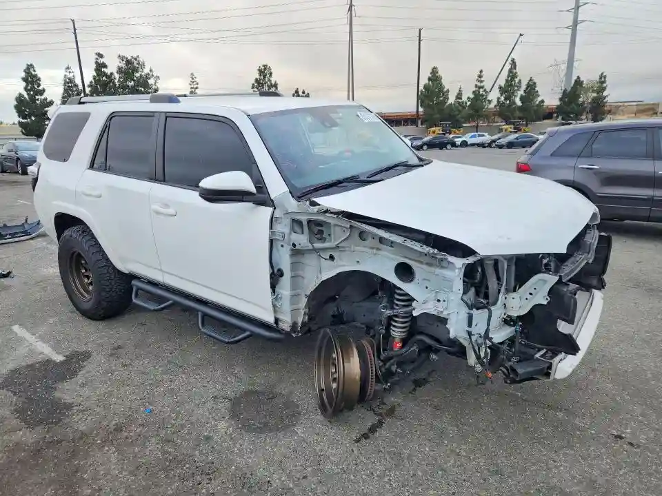 JTEMU5JRXP6102148 2023 TOYOTA 4RUNNER-3