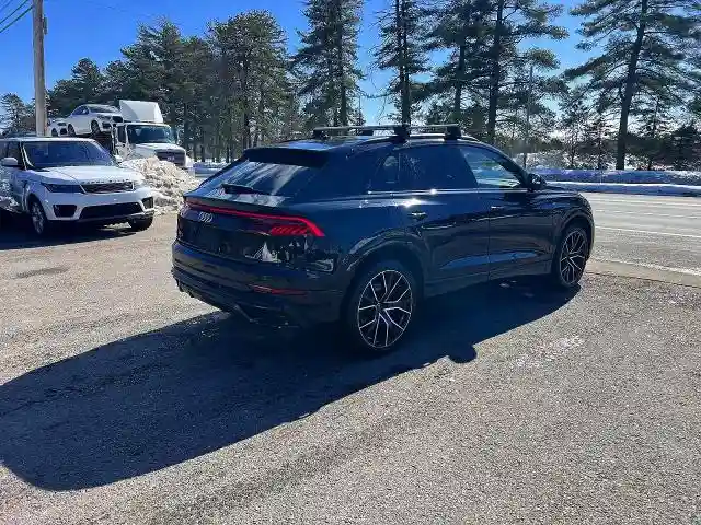 WA1EVAF19KD011890 2019 AUDI Q8-2