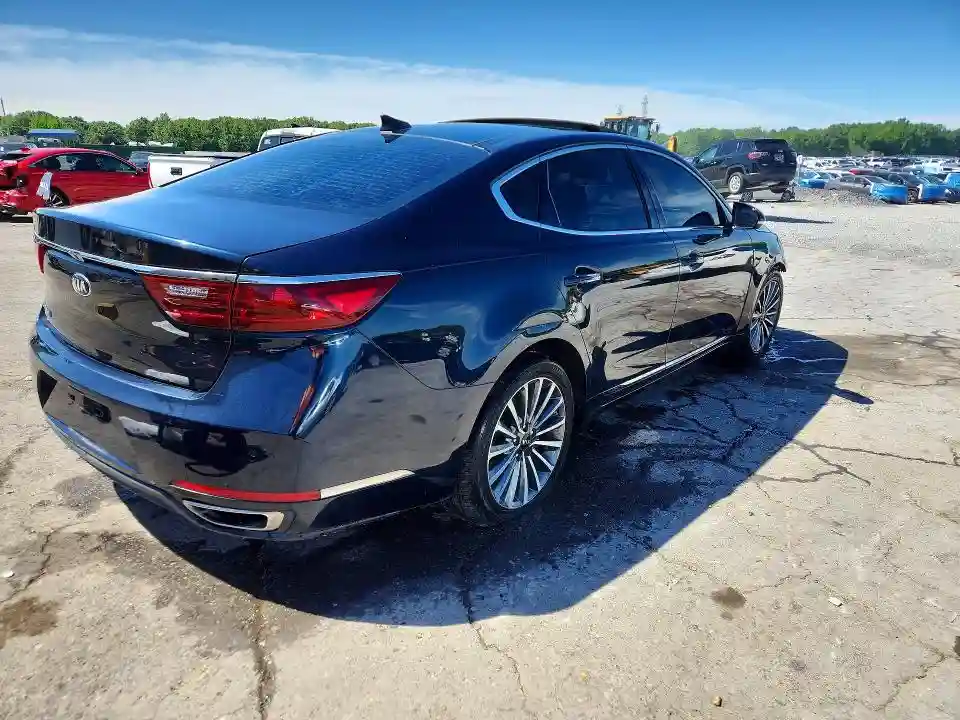 KNALC4J13J5114269 2018 KIA CADENZA-2