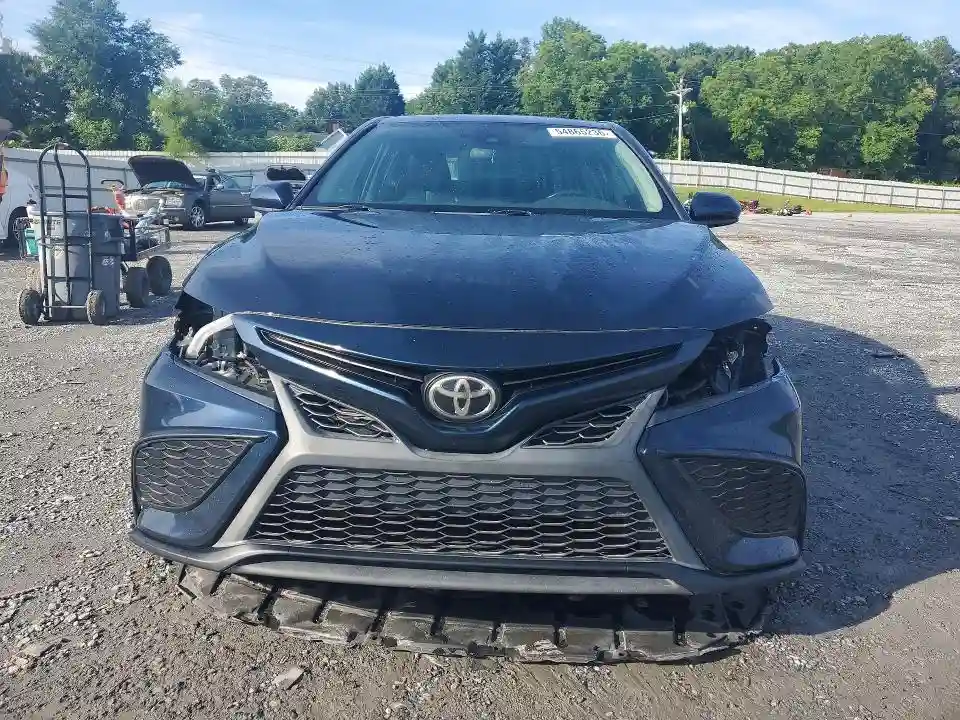 4T1G11AK6MU553800 2021 TOYOTA CAMRY-4