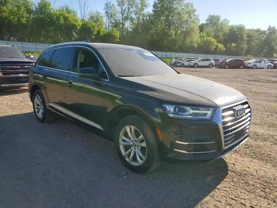 WA1LAAF72JD022946 2018 AUDI Q7-3