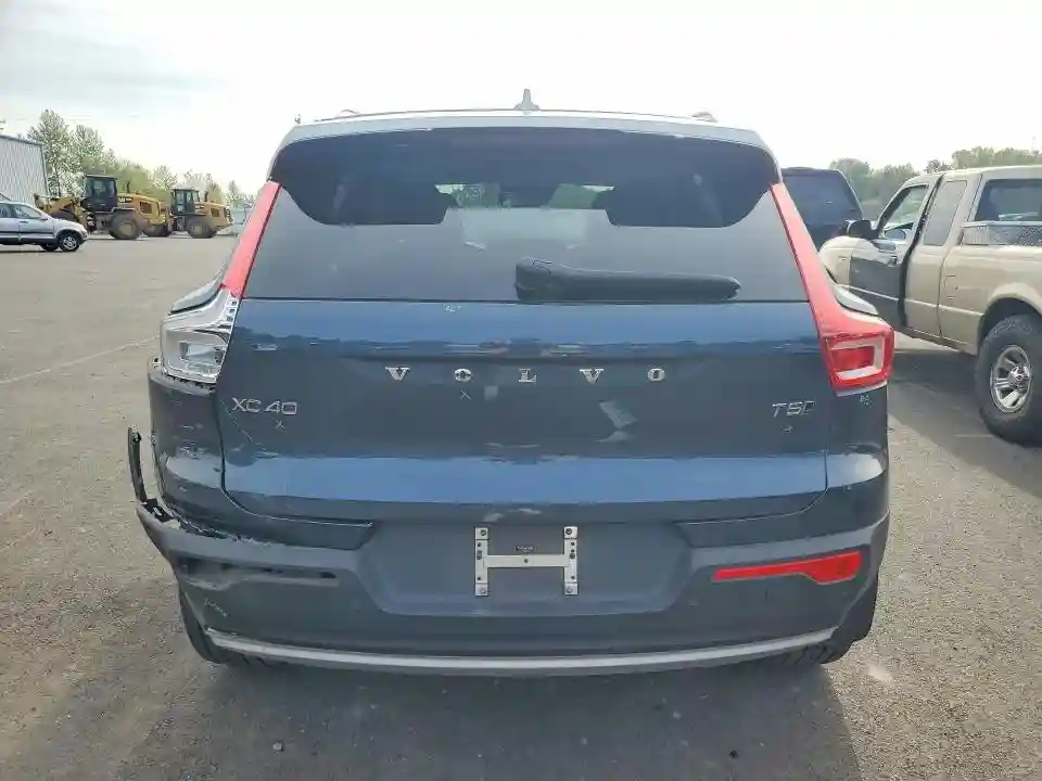 YV4162UK6M2561949 2021 VOLVO XC40-5