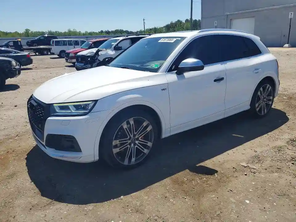WA1C4AFY9J2071539 2018 AUDI SQ5-0