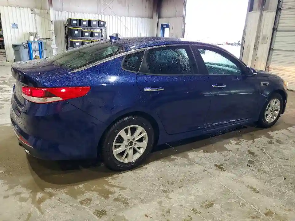 5XXGT4L35JG188856 2018 KIA OPTIMA-2