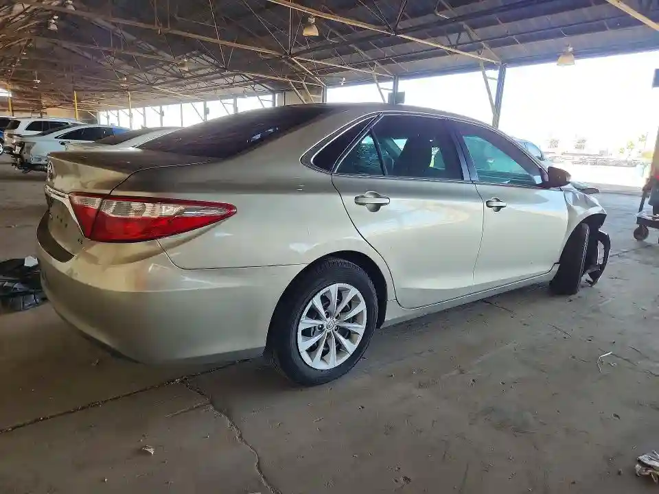 4T4BF1FK7GR542917 2016 TOYOTA CAMRY-2