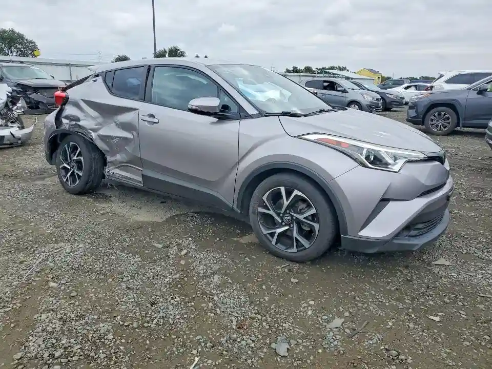 NMTKHMBX2JR024106 2018 TOYOTA C-HR-3