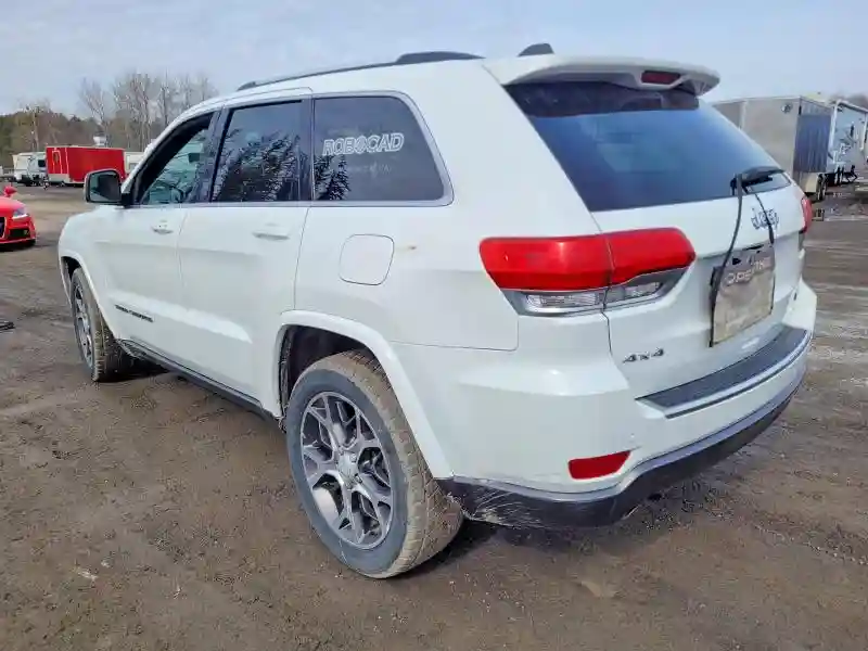 1C4RJFBG0JC132497 2018 JEEP CHEROKEE-2