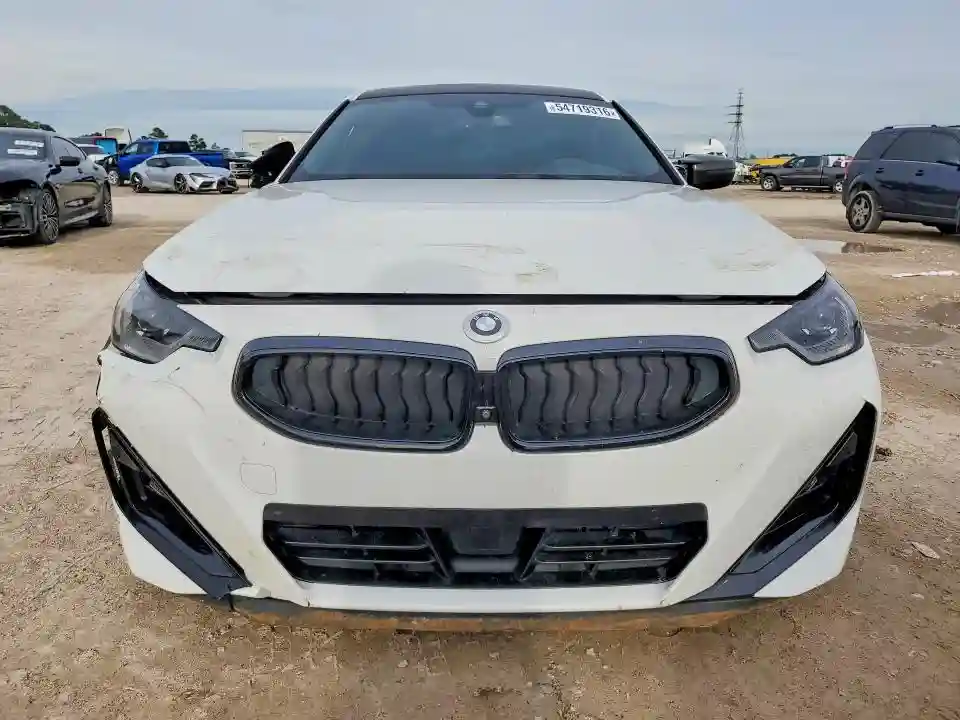3MW53CM0XN8C49182 2022 BMW M2-4
