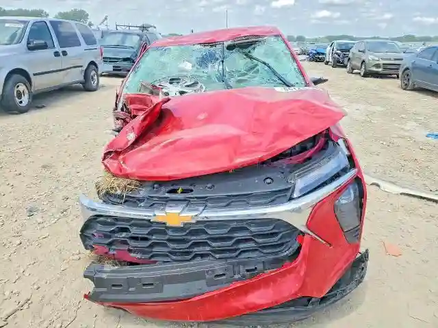 KL77LFEP7TC069511 2026 CHEVROLET TRAX-4