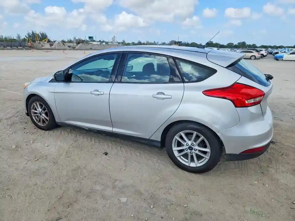 1FADP3K20GL359456 2016 FORD FOCUS-1