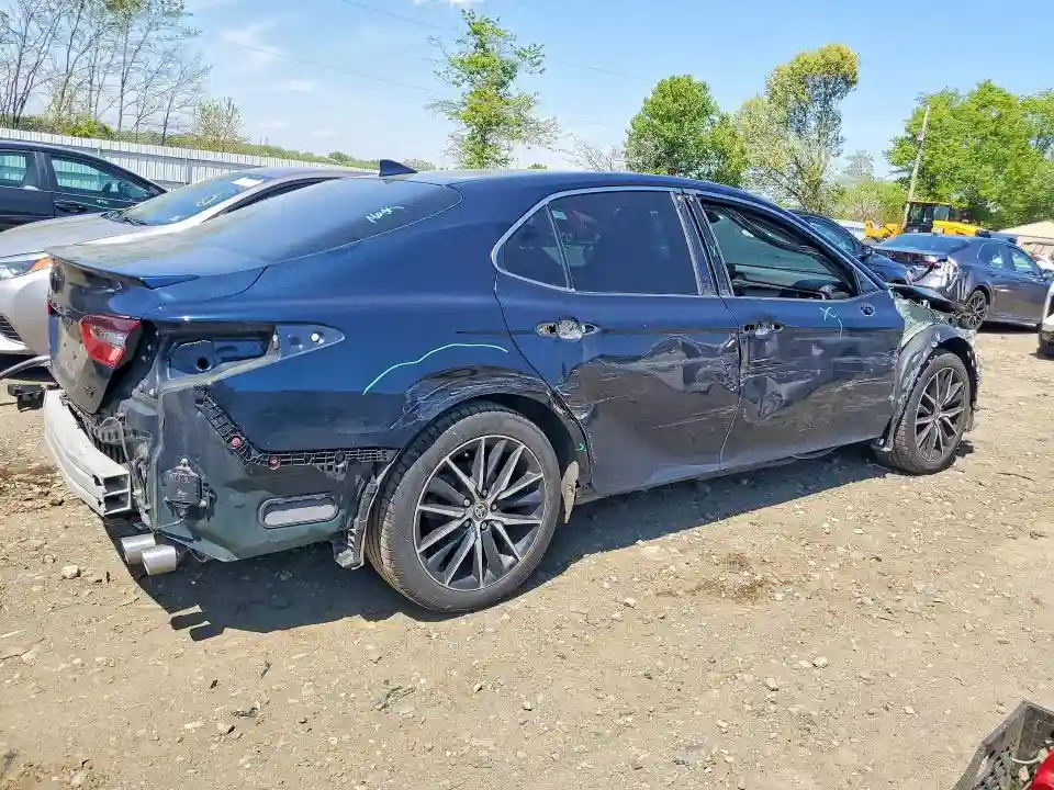 4T1T11AK5MU436949 2021 TOYOTA CAMRY-2