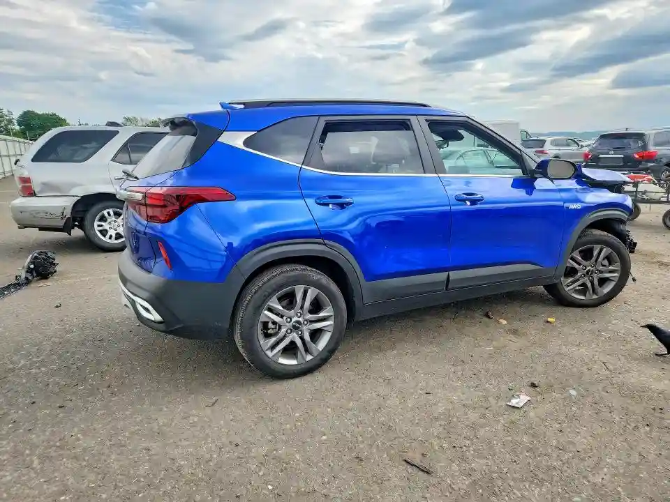 KNDEUCAA7P7441631 2023 KIA SELTOS-2