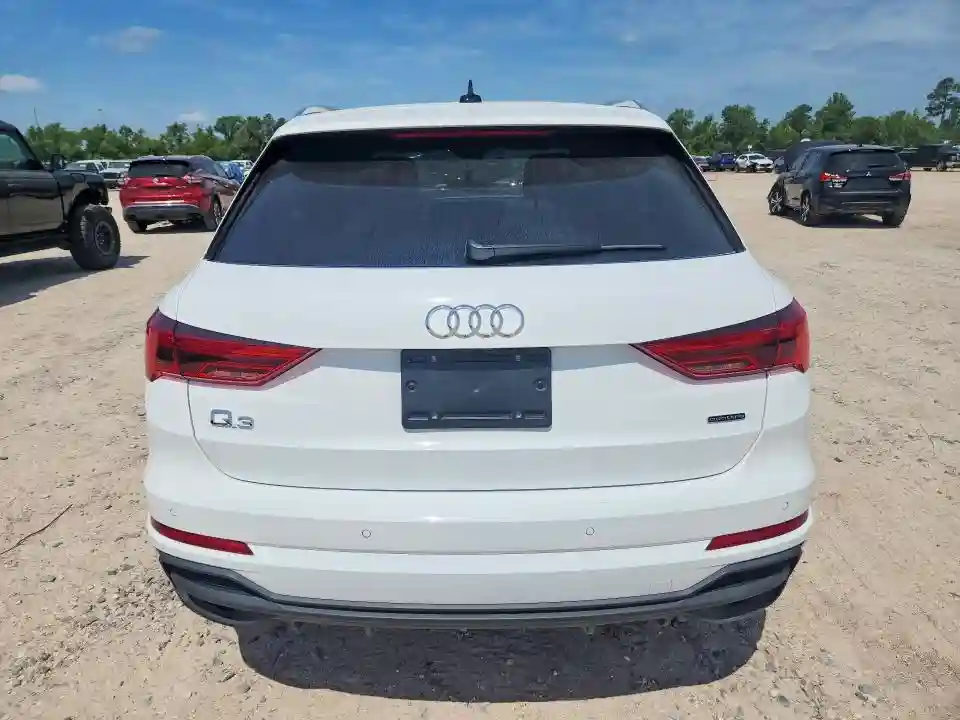 WA1DECF30S1044643 2025 AUDI Q3-5