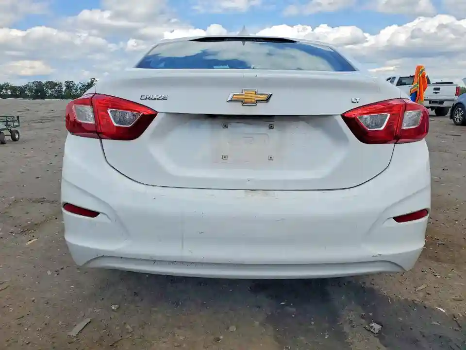 1G1BE5SM0H7217499 2017 CHEVROLET CRUZE 4D P-5