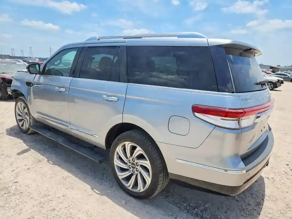 5LMJJ2KT0NEL10155 2022 LINCOLN NAVIGATOR-1