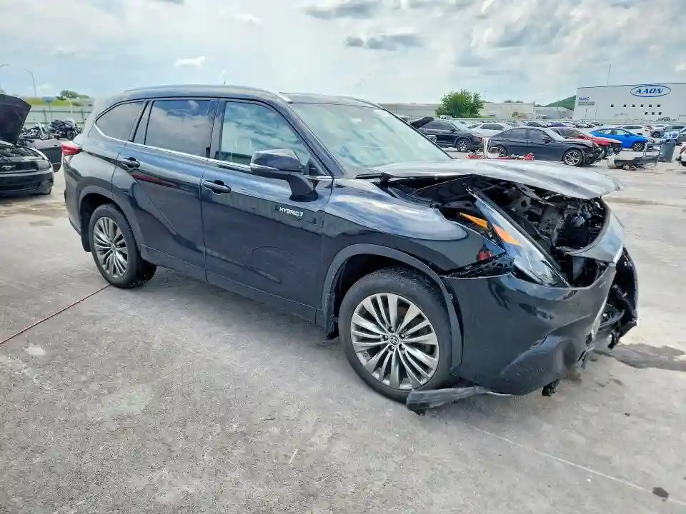 5TDFARAH6LS003809 2020 TOYOTA HIGHLANDER-3