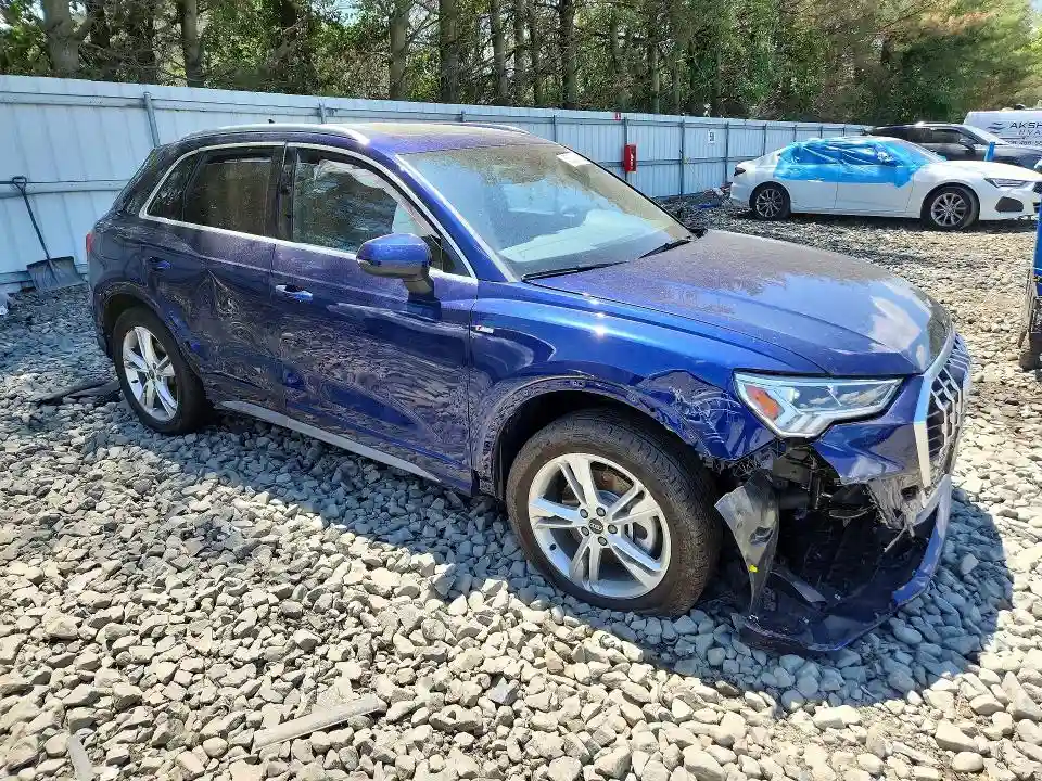 WA1DECF31R1159312 2024 AUDI Q3-3