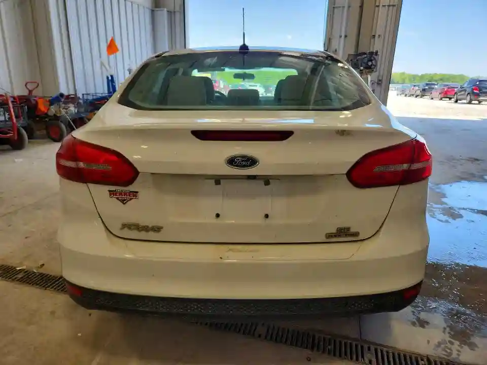 1FADP3F22GL329692 2016 FORD FOCUS-5