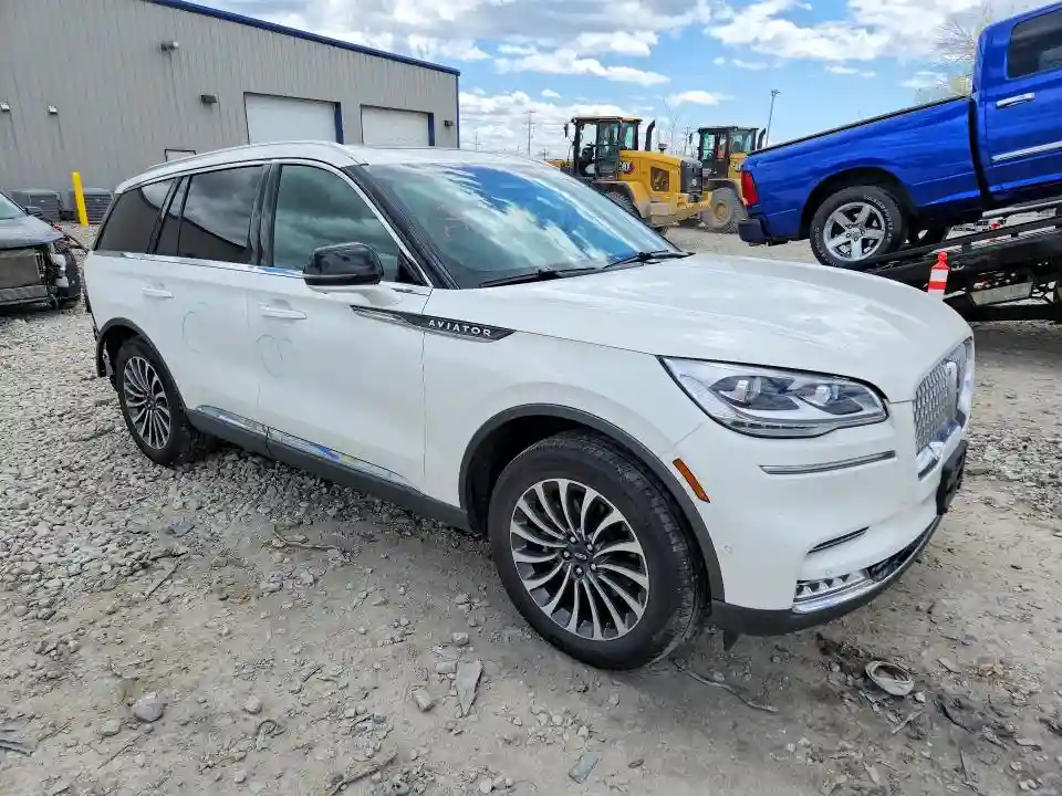 5LM5J7XC0RGL04387 2024 LINCOLN AVIATOR-3
