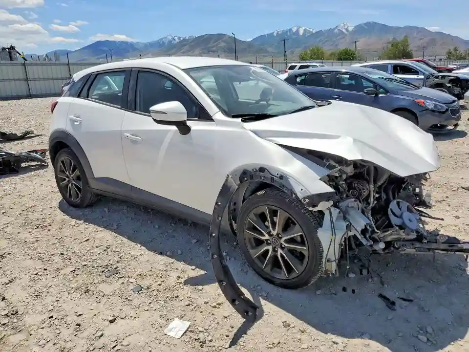 JM1DKFC7XH0165816 2017 MAZDA CX-3-3