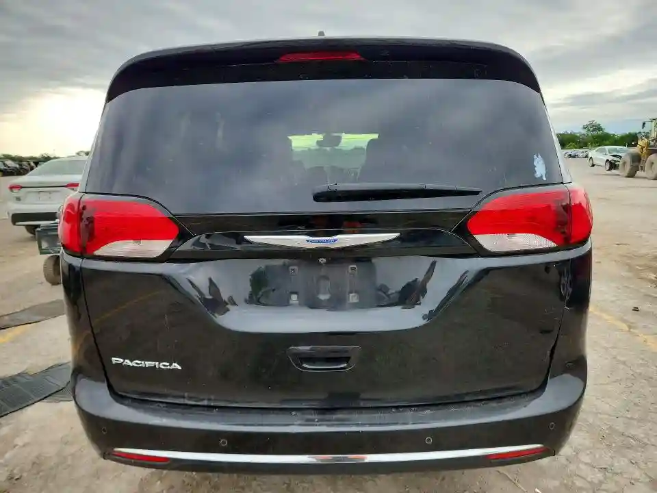 2C4RC1EG0JR321702 2018 CHRYSLER PACIFICA-5