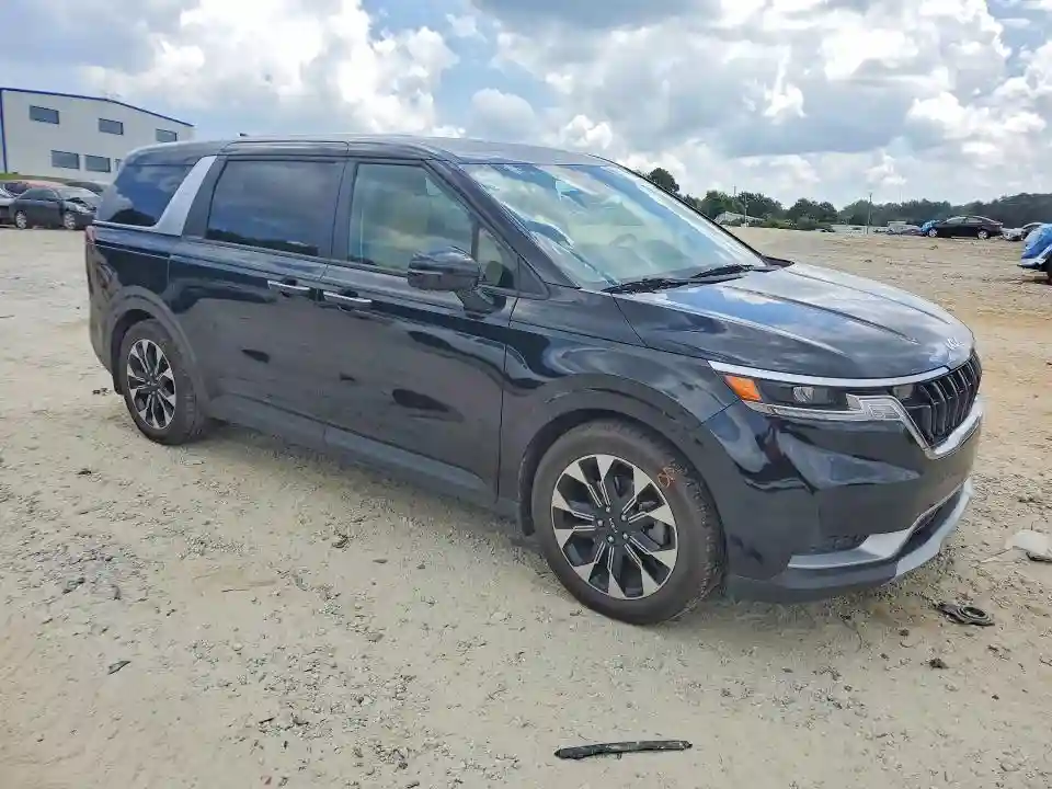 KNDNC5H31R6420417 2024 KIA CARNIVAL E-3