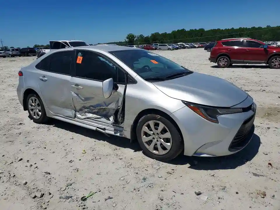 5YFB4MDE3SP293234 2025 TOYOTA COROLLA LE-3