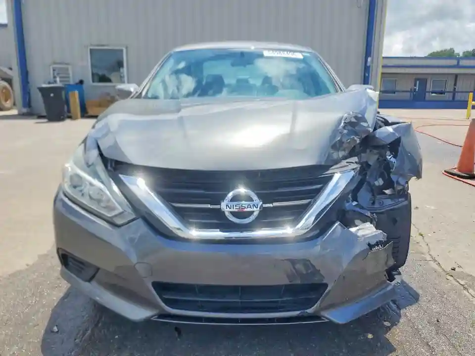 1N4AL3AP8HC260820 2017 NISSAN ALTIMA-4