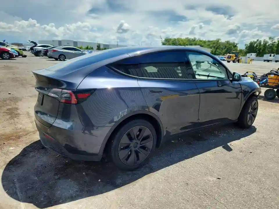 7SAYGDED5SA372181 2025 TESLA MODEL Y-2