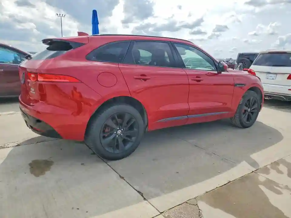 SADCM2FV7JA282718 2018 JAGUAR F-PACE-2