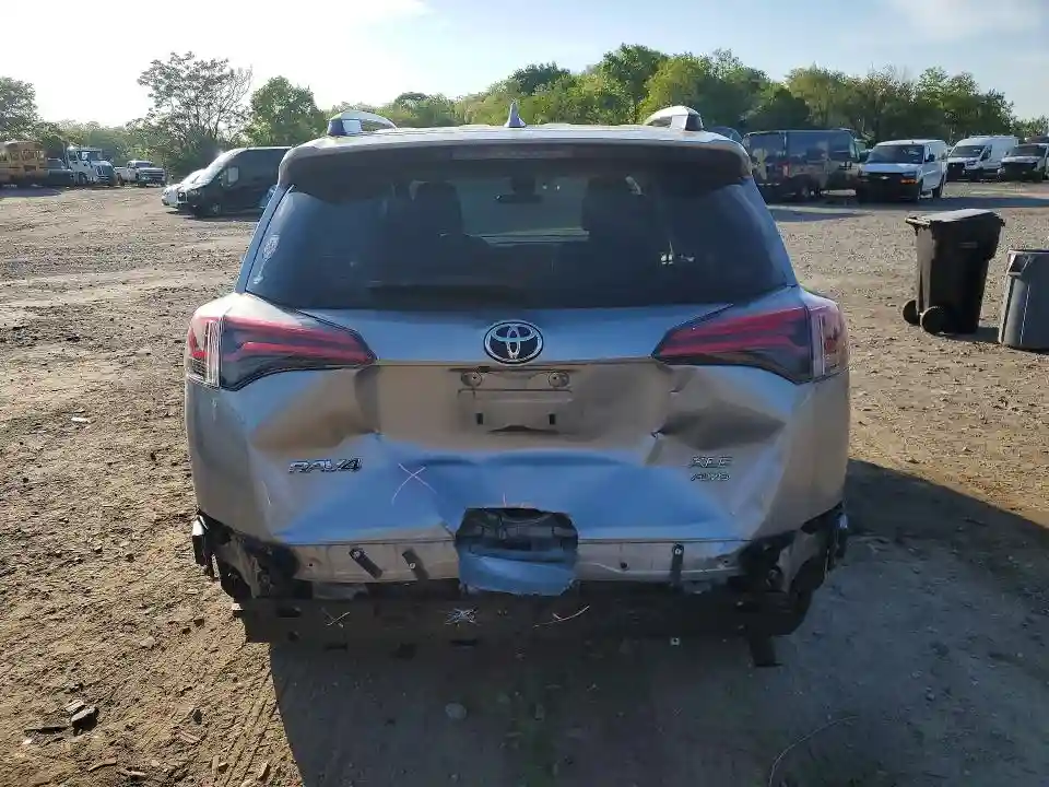 JTMRFREV1JJ188134 2018 TOYOTA RAV4-5