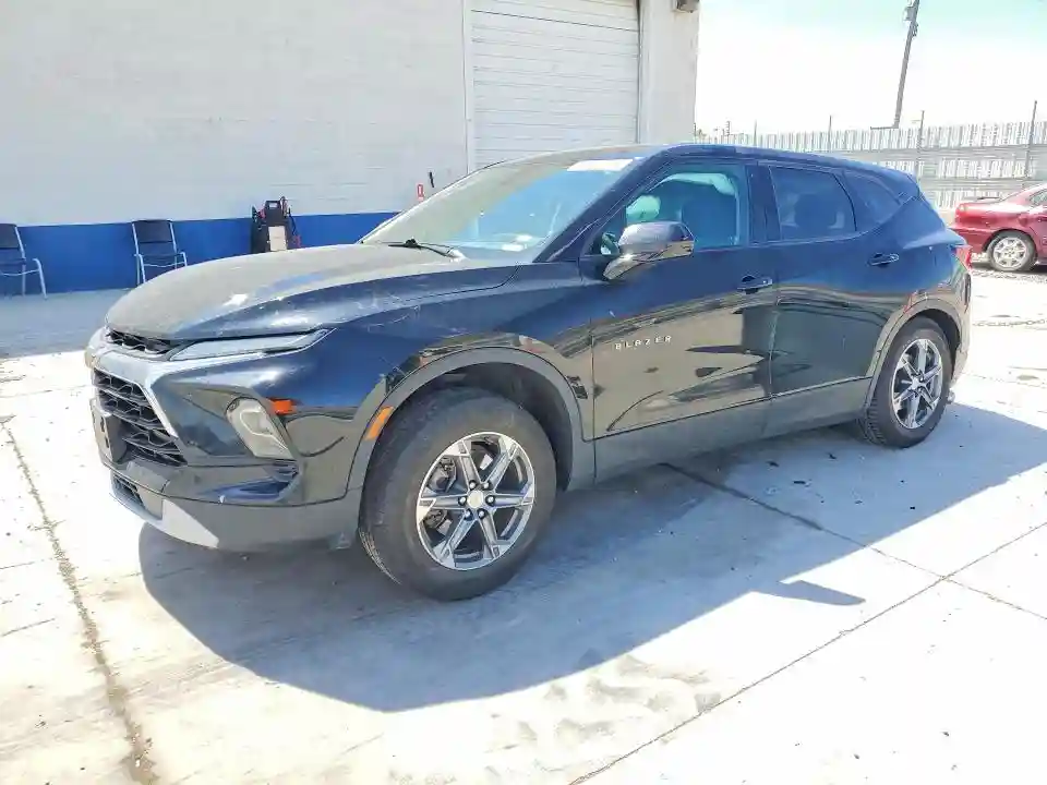 3GNKBHR43PS210139 2023 CHEVROLET BLAZER-0