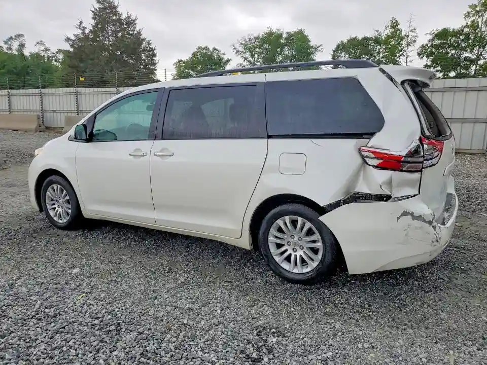 5TDYK3DC9GS731715 2016 TOYOTA SIENNA-1