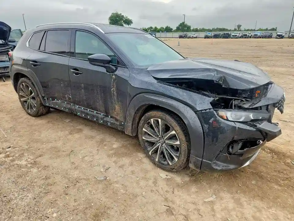 7MMVABEY6PN131783 2023 MAZDA CX-50-3