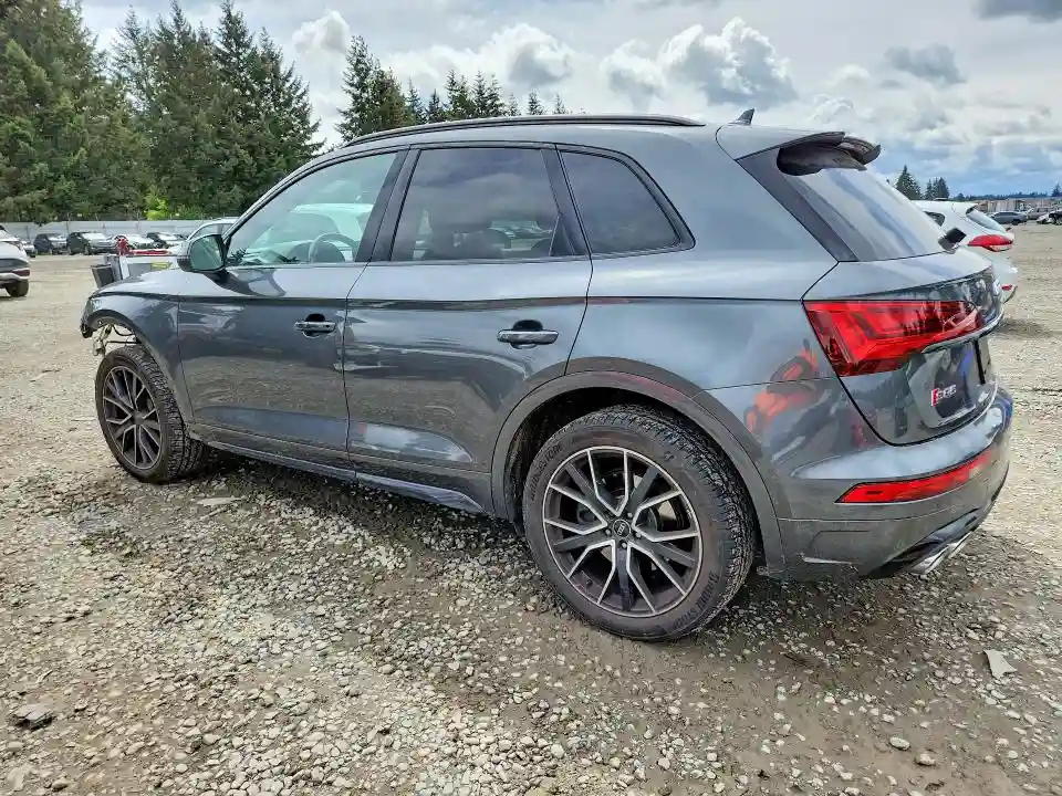 WA1B4AFY6M2041804 2021 AUDI SQ5-1