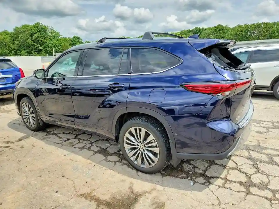5TDFZRBH1MS104457 2021 TOYOTA HIGHLANDER-1