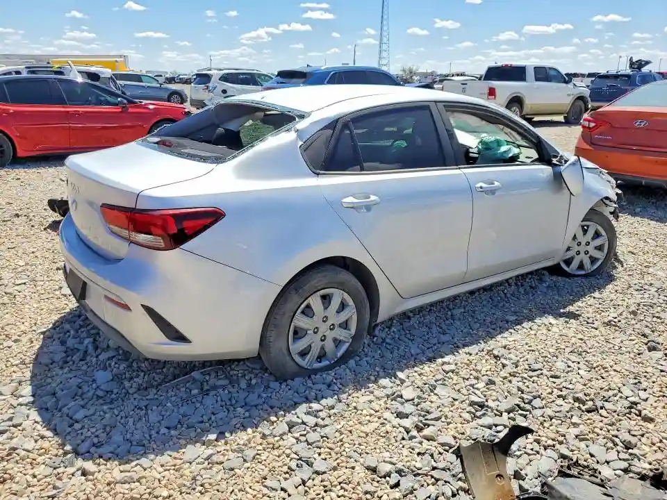 3KPA24AD0PE618251 2023 KIA RIO-2