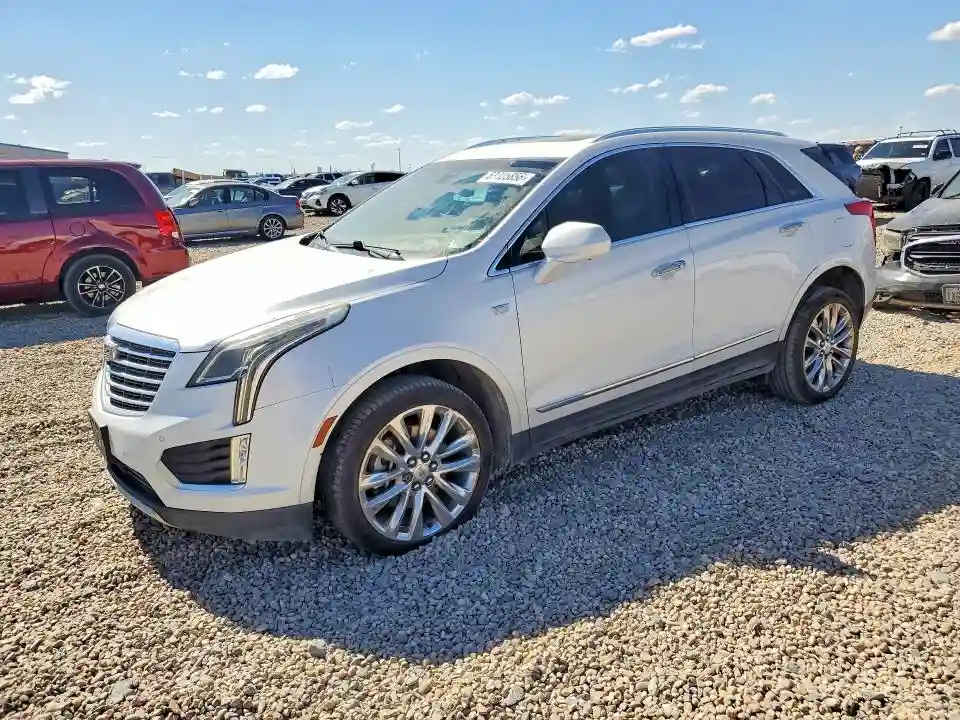 1GYKNFRS3HZ190413 2017 CADILLAC XT5-0