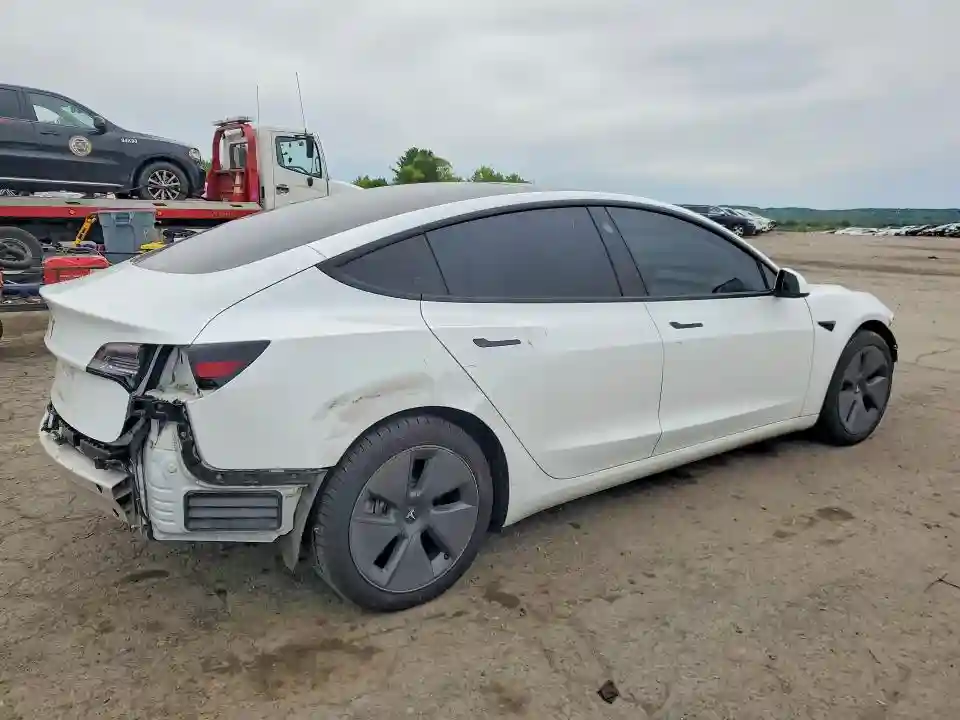 5YJ3E1EA3MF923473 2021 TESLA MODEL 3-2