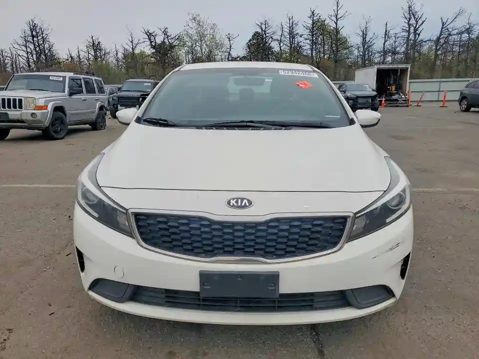 3KPFK4A76HE026077 2017 KIA FORTE-4