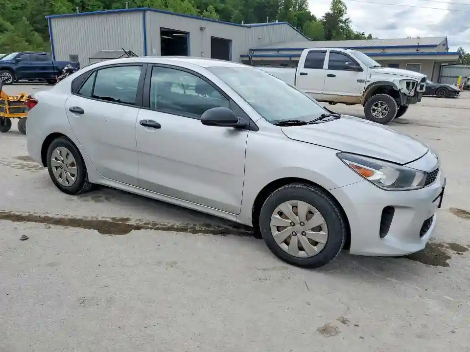 3KPA24AB8JE070795 2018 KIA RIO-3