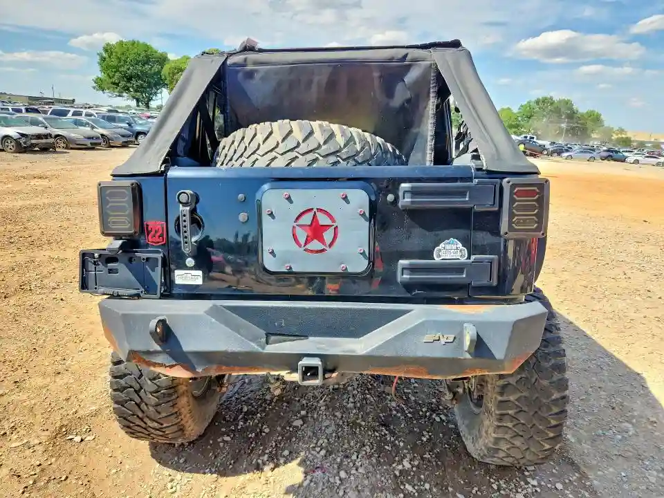 1C4BJWDGXJL931704 2018 JEEP WRANGLER-5