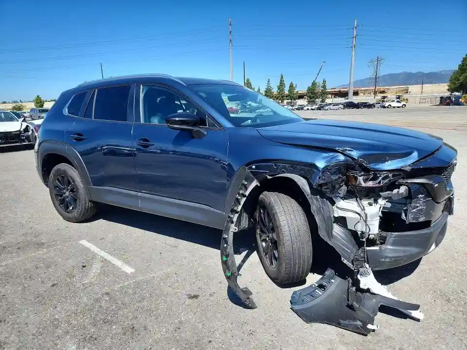 7MMVABCM2PN137743 2023 MAZDA CX-50-3